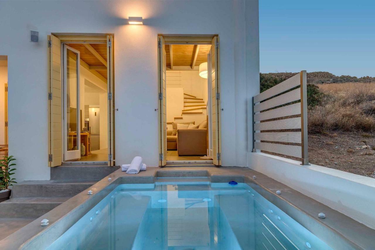 Villa Alba In Syros With Private Jacuzzi Azolimnos Eksteriør billede